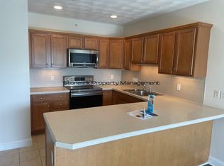 200 Roger Williams Ave UNIT 411, Rumford, RI 02916