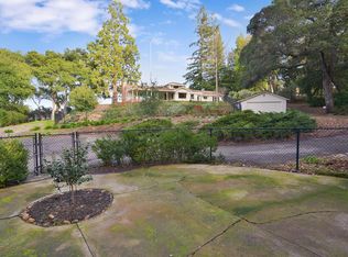 20927 Jacks Rd, Saratoga, CA 95070