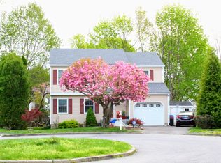 6 Mathew Ct, Norwalk, CT 06851