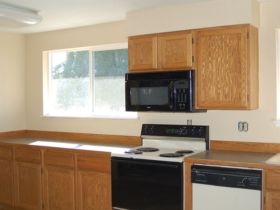 2nd image of 1509 Yakima Ave