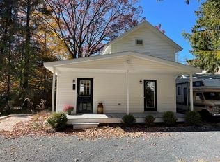 171 Summit Ave, Pocono Summit, PA 18346