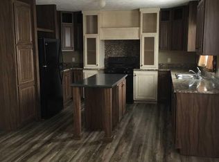 24 Swallow Ln, Beecher, IL 60401