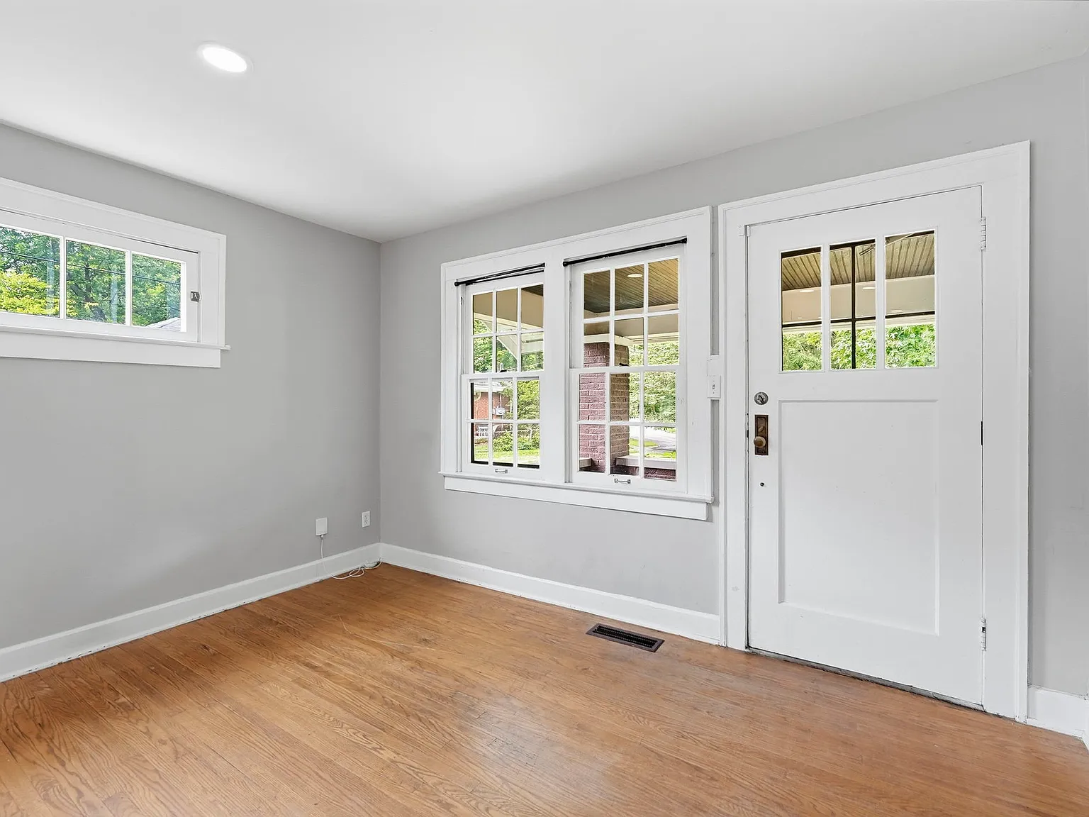 2 bed, 1400 sqft, $1,475 — Photo 3
