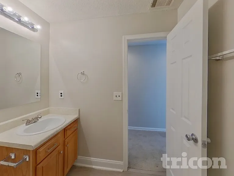 6684 Overlook Rdg — Photo 14