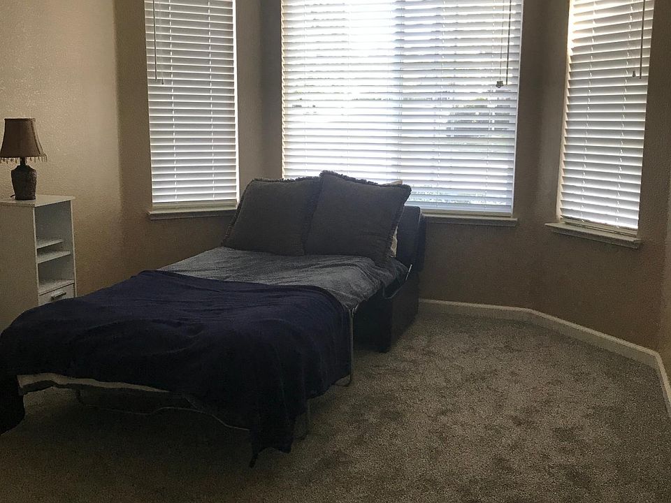 1st image of 2900 Greens Ct
