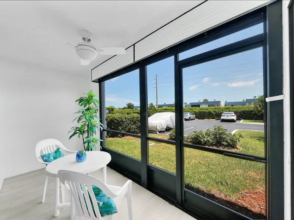 15451 Pembridge Drive #206, Delray Beach, FL 33484