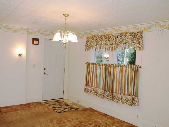 5th image of 206 E Ellsworth St
