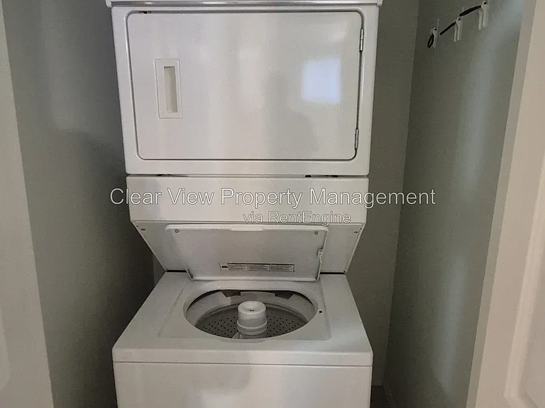 23 Chilcotin Ln W #212 — Photo 18