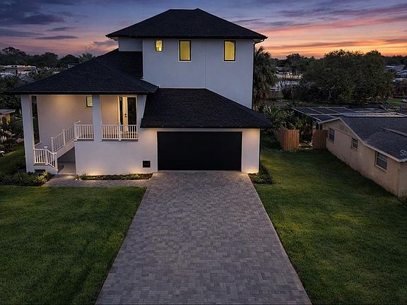 2nd image of 9832 Island Harbor Dr