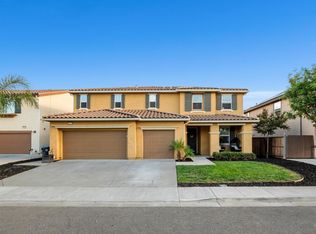 2437 Sanders Ln, Fairfield, CA 94533