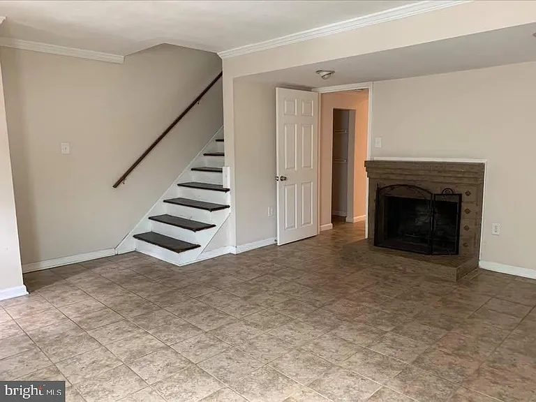 14363 Berkshire Dr — Photo 15