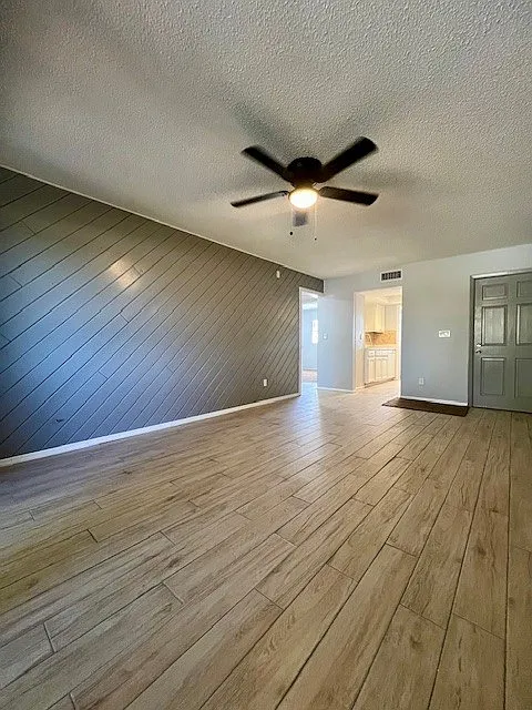 2 bed, 785 sqft, $1,400 — Photo 1