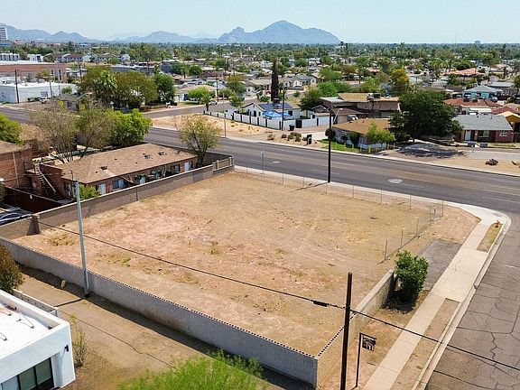 5th image of 1550-1560 E Coronado Road #-