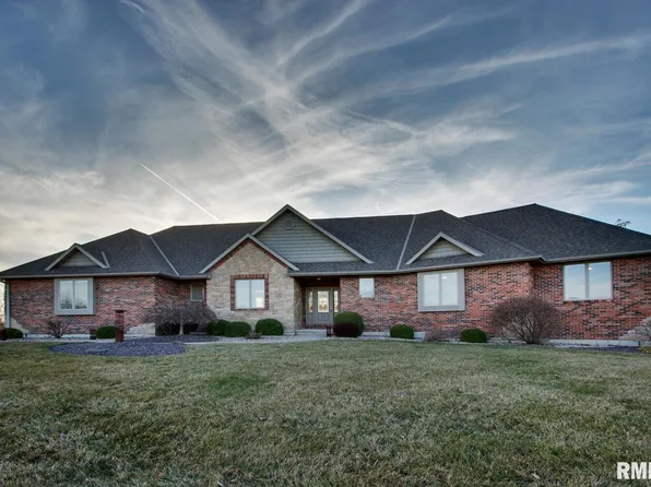 4219 Harrington Dr, Quincy, IL 62305