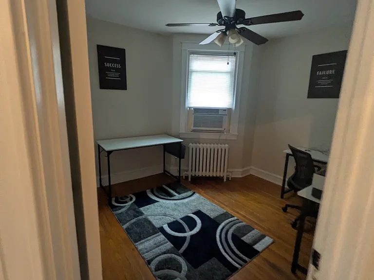 603 W 31st St #1 — Photo 9