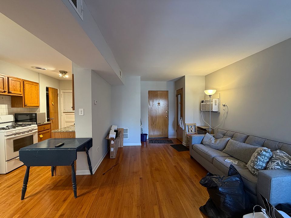 1st image of 6535 N Mozart St #1FJ