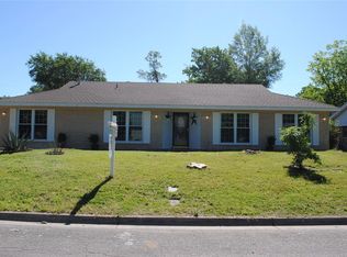 1744 Northridge Dr, Hurst, TX 76054