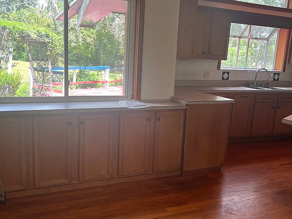 eat in kitchen into kitchen view with built ins