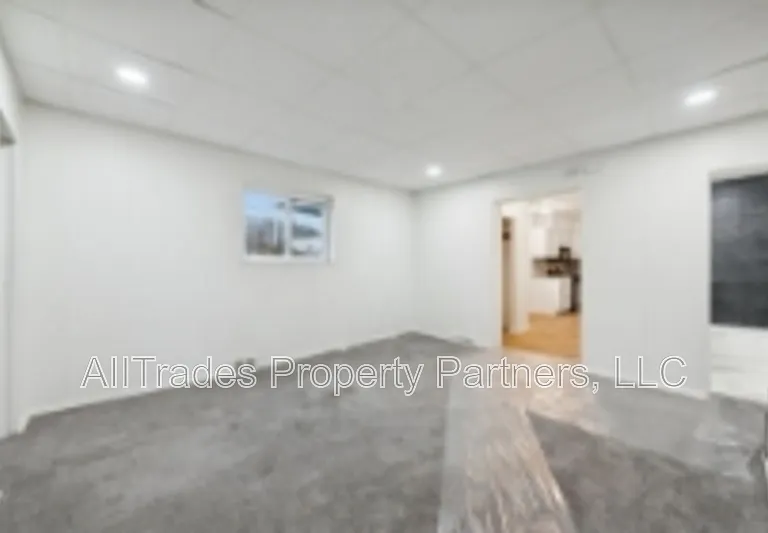 408 Chestnut St — Photo 4