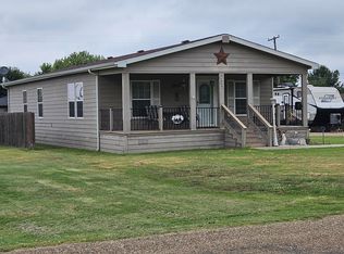 703 Martin Ave, Groom, TX 79039