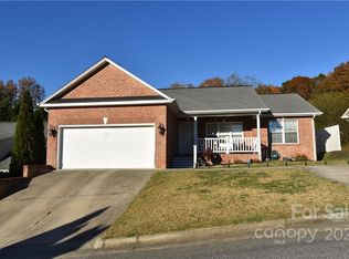 1140 Stephenson Ct, Lenoir, NC 28645