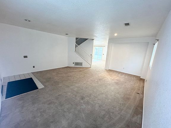 3rd image of 44341 Camellia St