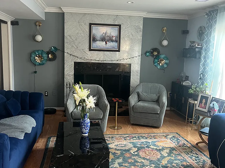 Gatlin Dr — Photo 2