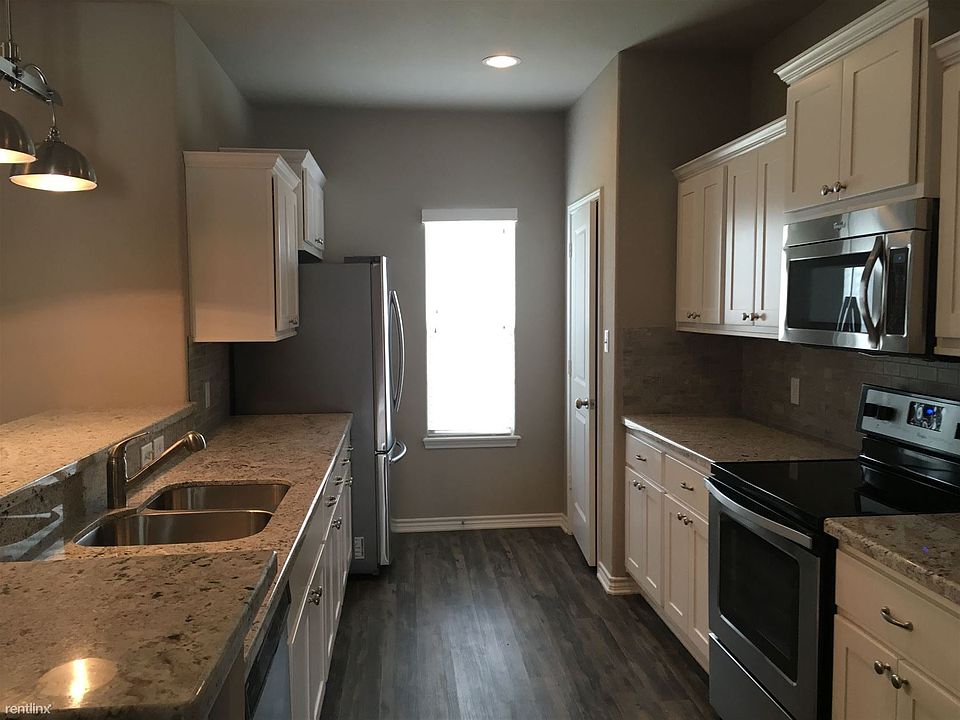 1st image of 3315 Papa Bear Dr