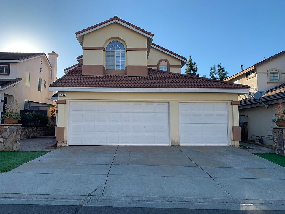 1st image of 11452 Summershade Ln