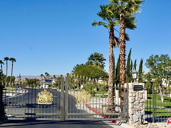 3rd image of 6 Thatcher Ct