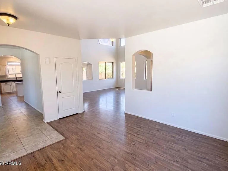 13530 W Banff Ln — Photo 6