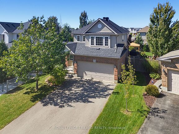 3rd image of 994 Foxcreek Rd
