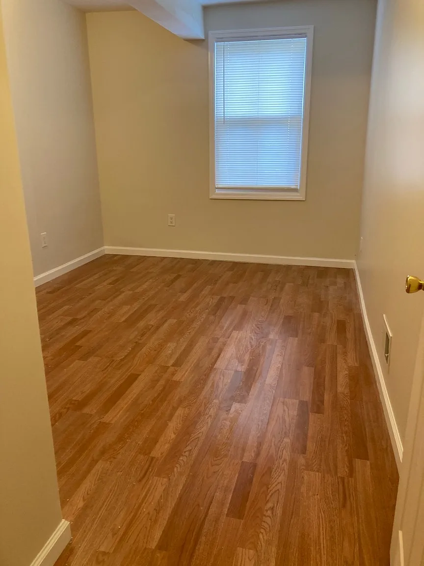 18 Grant Avenue - 1 — Photo 2