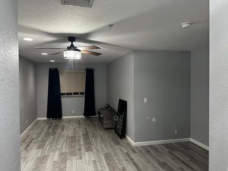 3535 NW 14th Ct — Photo 8
