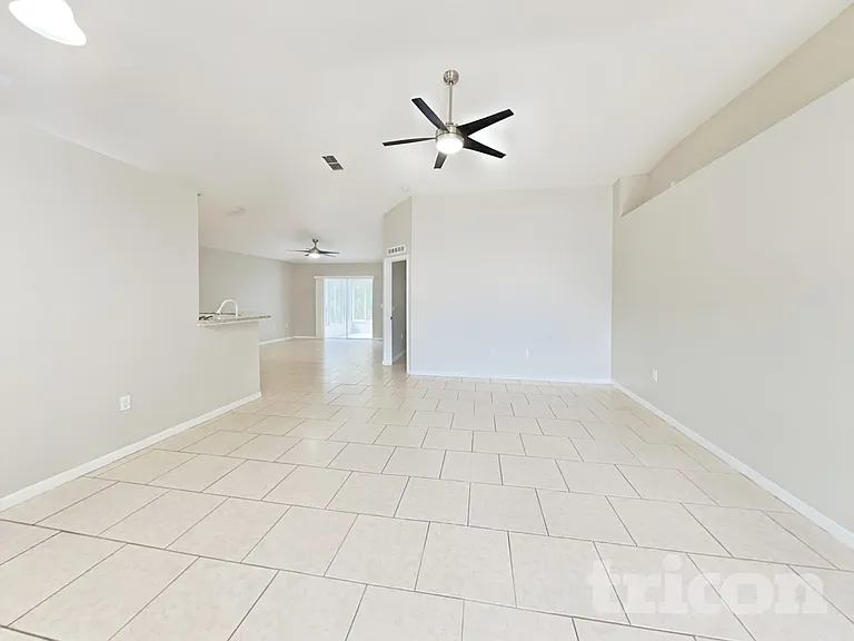10845 Laxton St — Photo 15