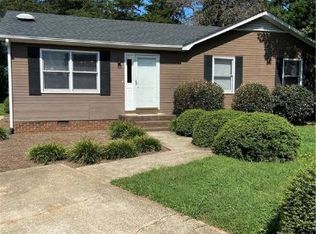 1813 Ceasar Dr, Newton, NC 28658