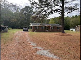 860 Burnette Rd, Farmville, NC 27828