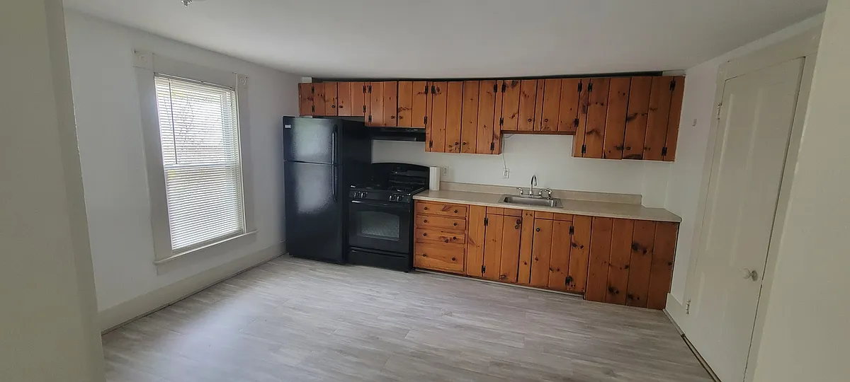 Building Photo - 68 Pleasant St #4A