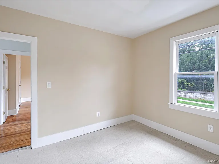 492 Liberty St — Photo 43