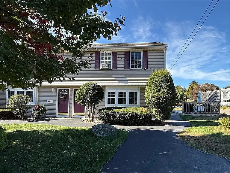 44 Angell St — Photo 17
