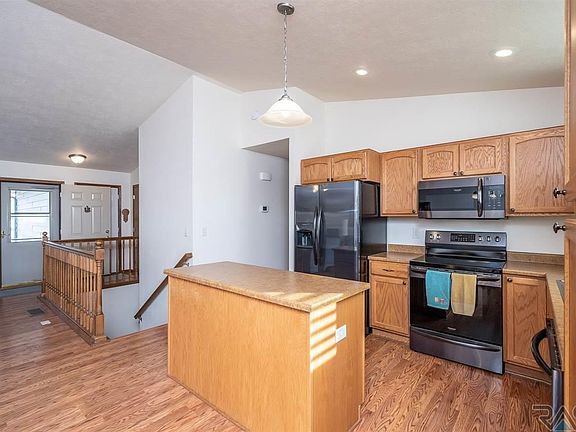4th image of 6703 S Witzke Ave