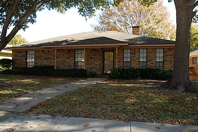 1st image of 210 Gwendola Dr