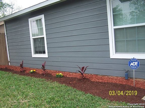 2nd image of 226 Pinehurst Blvd