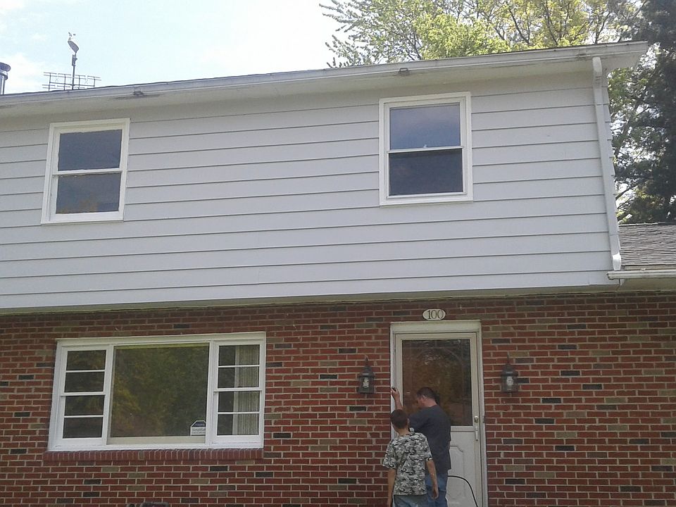 1st image of 100 Rosella St