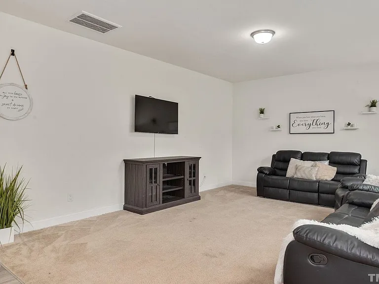220 Avery Glenn Way — Photo 15