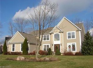 7893 Ridgetop Dr, Twinsburg, OH 44087