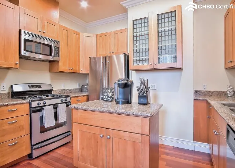 1319 San Bruno Ave — Photo 14