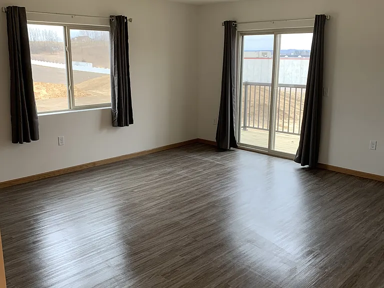 1830 Huntington Park Dr — Photo 38