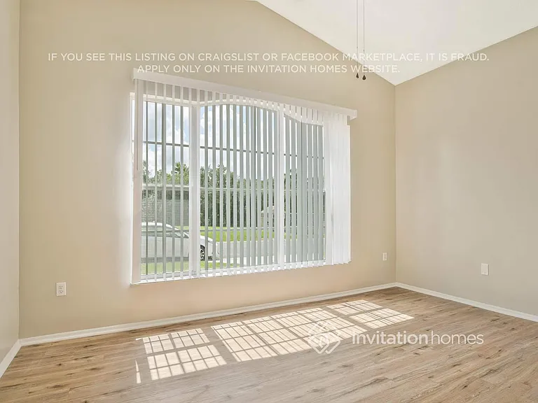 3111 Huntwicke Blvd — Photo 14