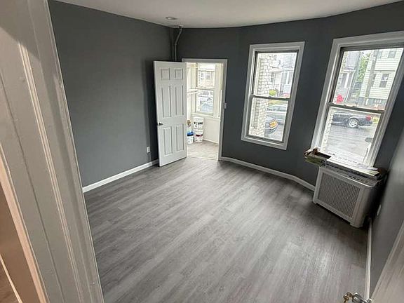 5th image of 617 Grier Ave Floor 1